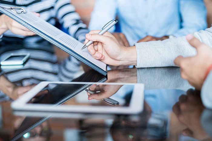Buying a Business on the Sunshine Coast: Step-by-Step Guide